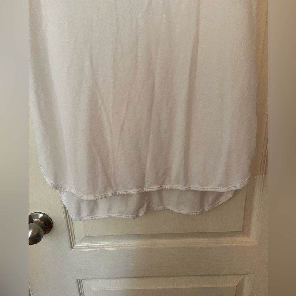 Lululemon High Low Tee - Picture 3 of 7